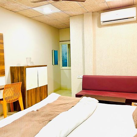 Jagtara Residency Hotel Indore Eksteriør billede
