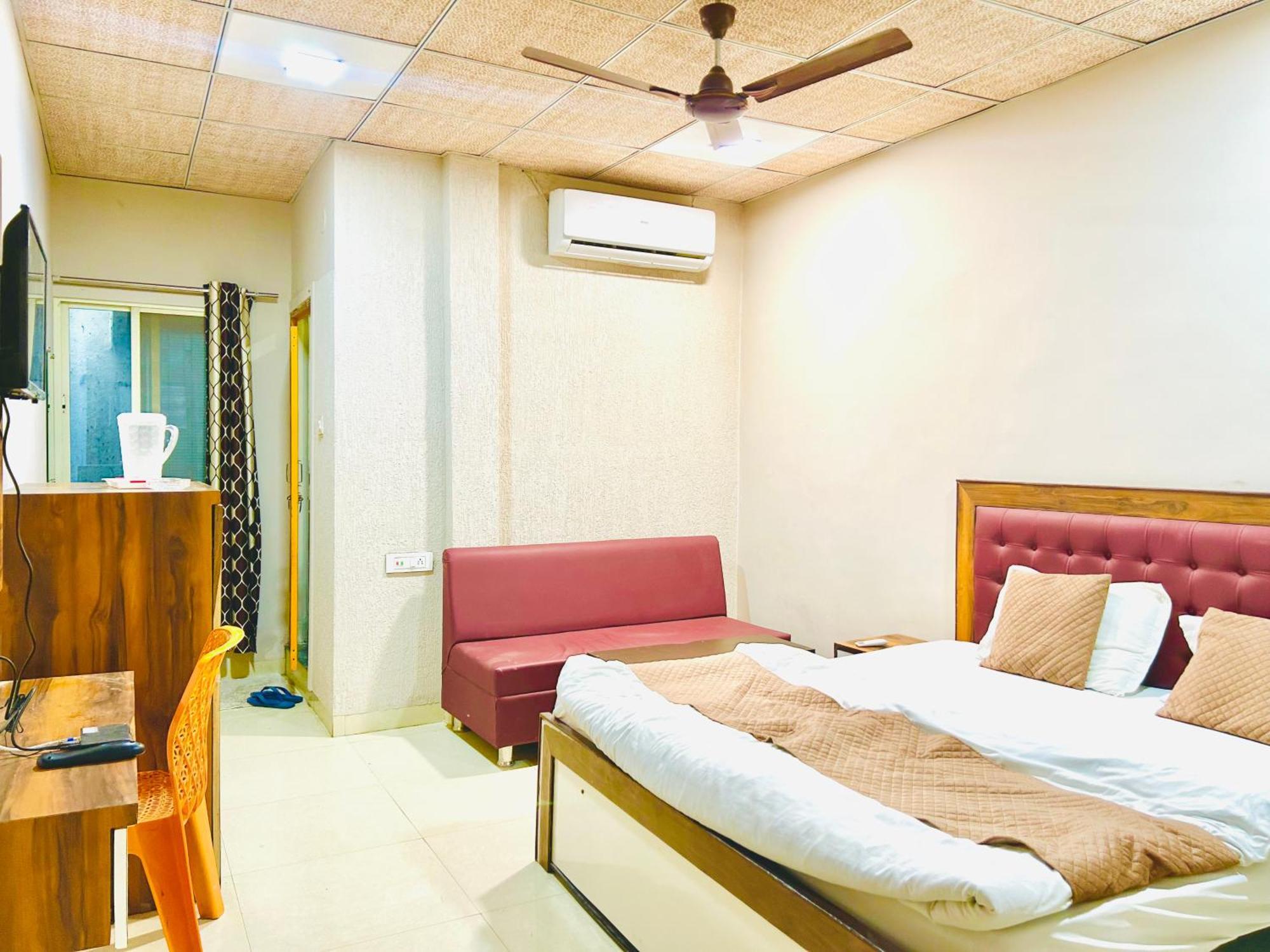 Jagtara Residency Hotel Indore Eksteriør billede