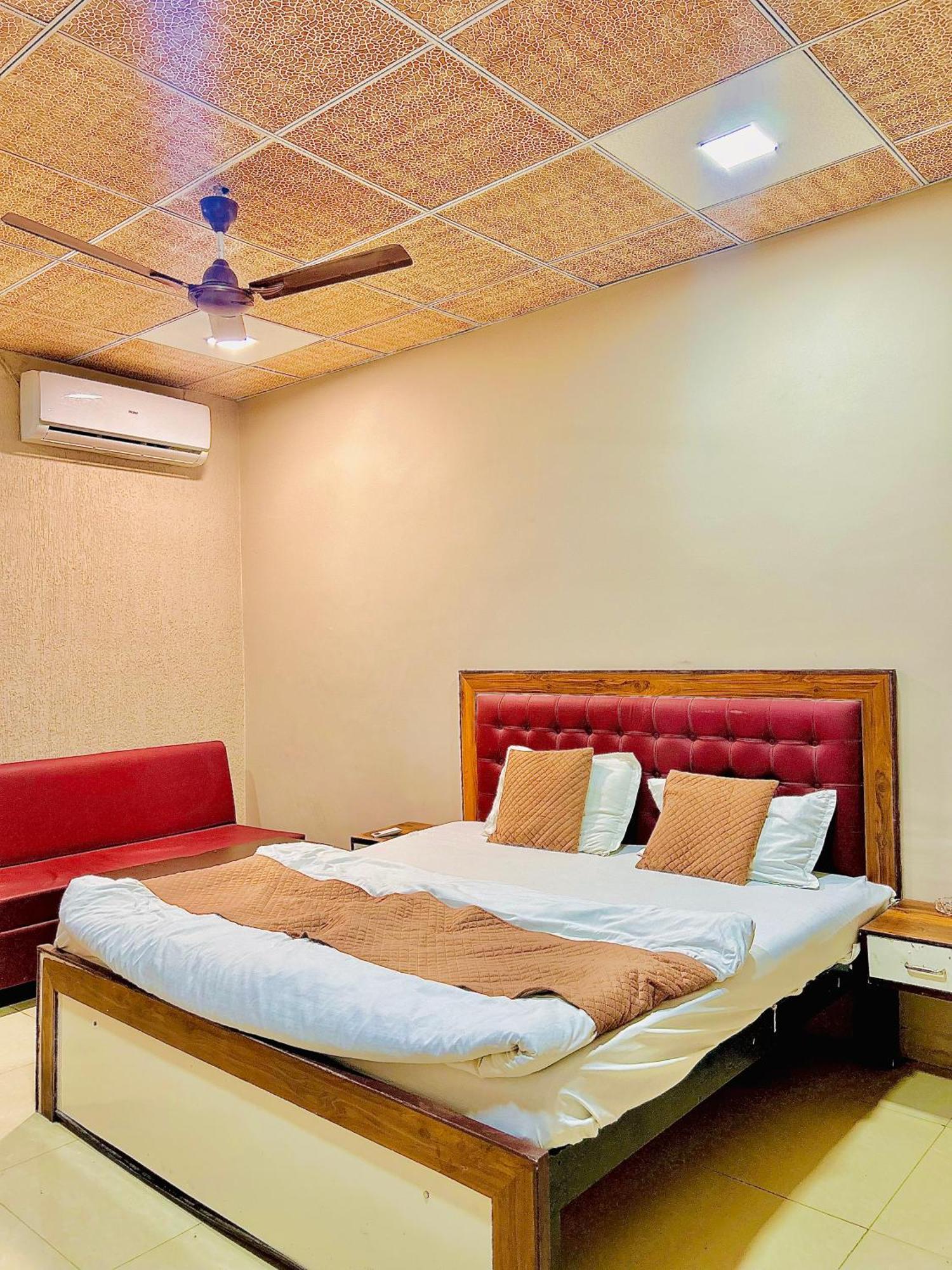 Jagtara Residency Hotel Indore Eksteriør billede